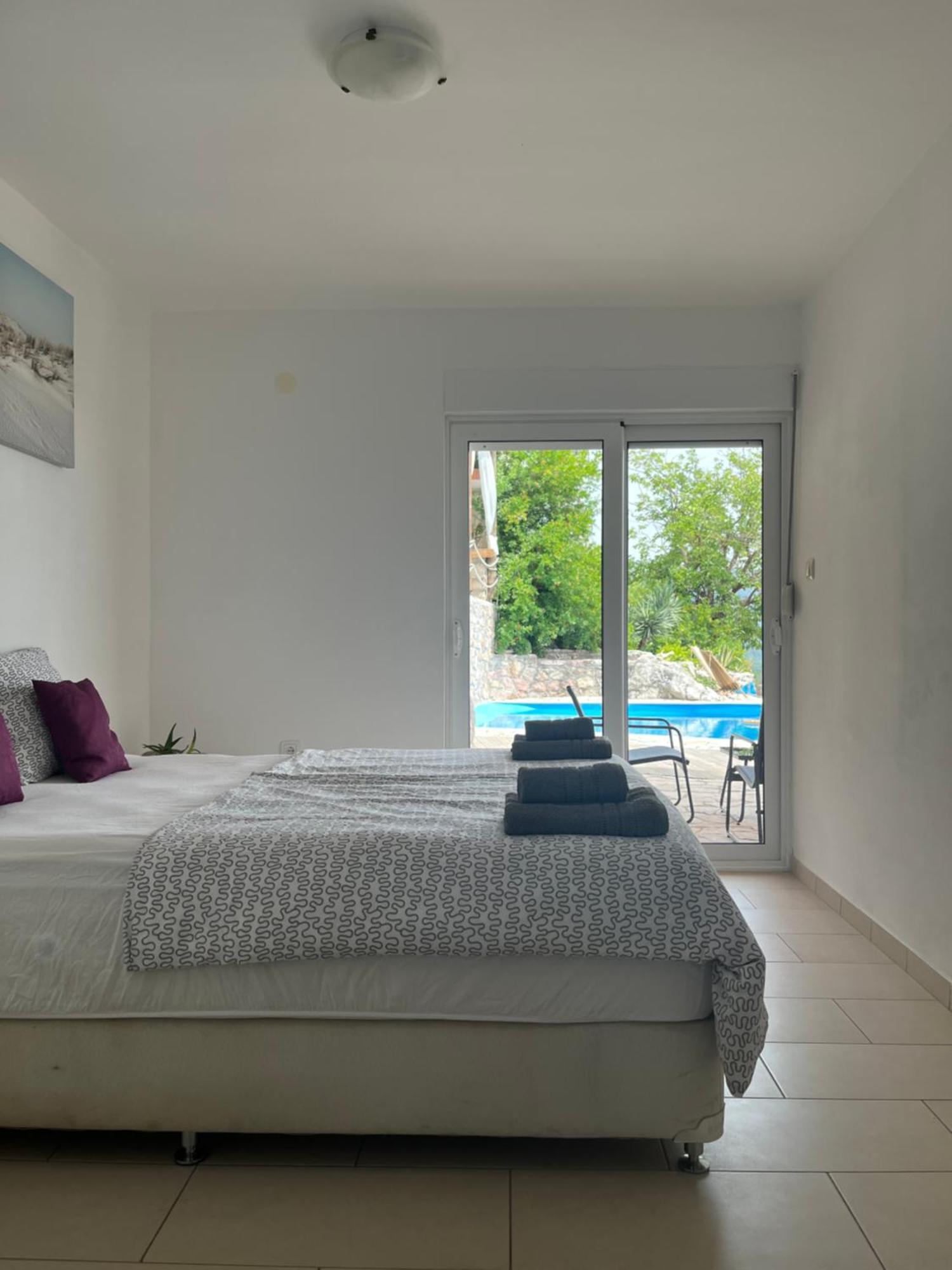Apartments Bonaca บุดวา ภายนอก รูปภาพ